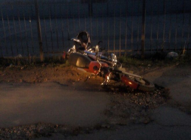 Соцсети: в Рыбном мотоциклист сбил ребенка и убежал с места аварии