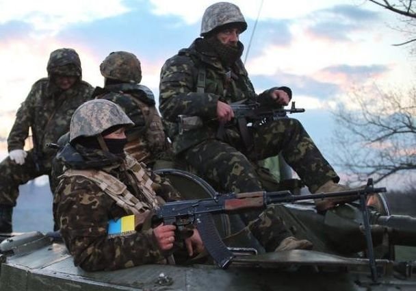 Украинские силовики начали наступление по всем фронтам