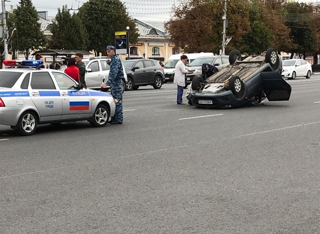 В полиции рассказали о последствиях аварии на площади Ленина