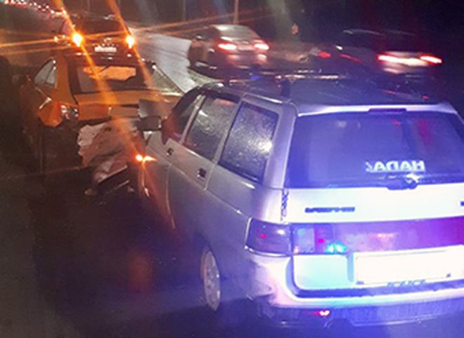 После аварии на Московском шоссе виновник скрылся с места ДТП