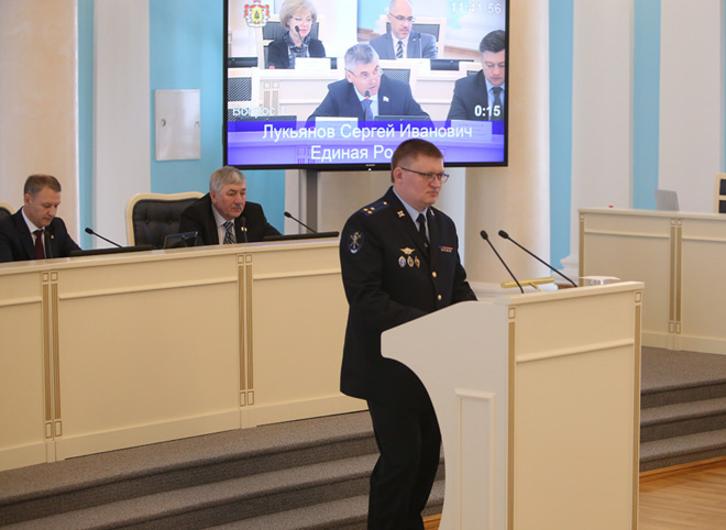 Депутаты областной Думы рассмотрели отчет о работе полиции в 2017 году