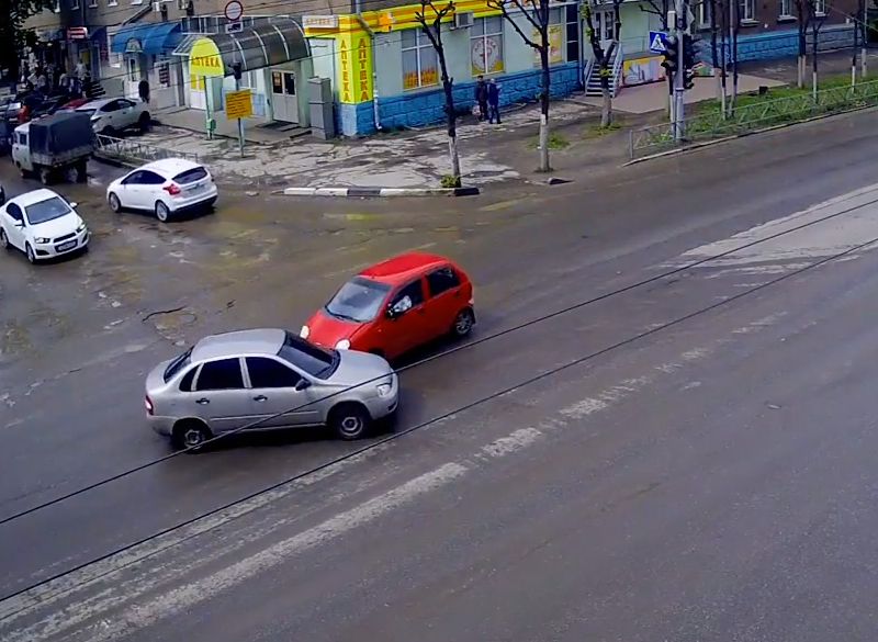 ДТП на Куйбышевском шоссе зафиксировала камера видеонаблюдения
