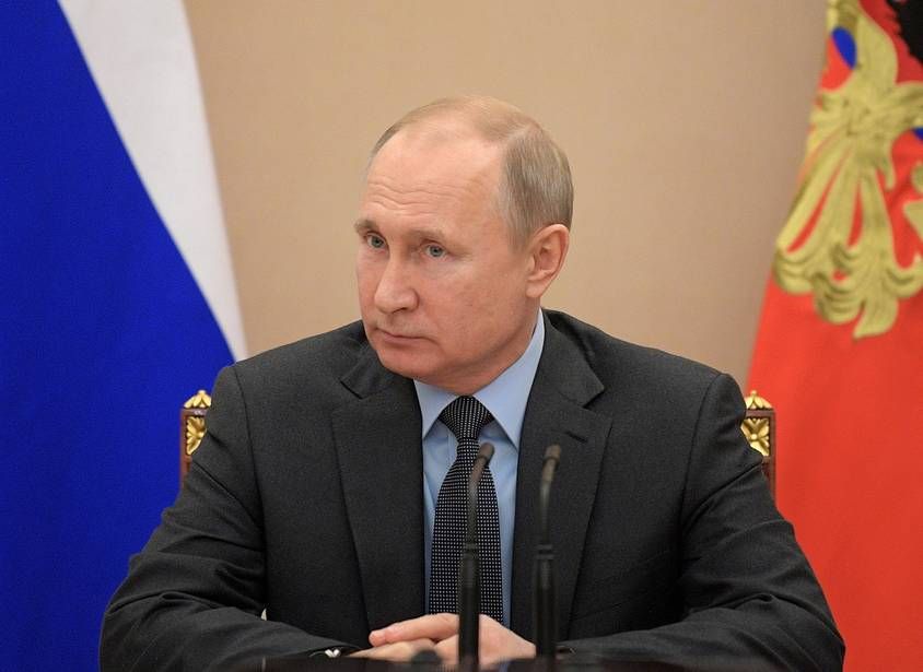 Путин запретил размещать хостелы в жилых домах