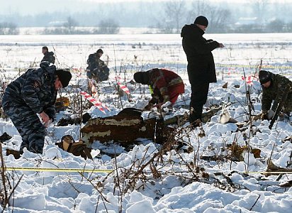 СМИ: опознаны шесть погибших при крушении Ан-148 в Подмосковье