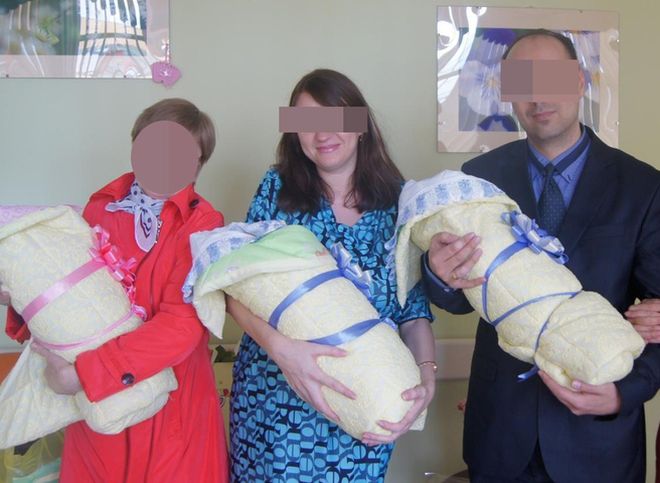 Во Владивостоке мать тройняшек зарезала мужа и детей