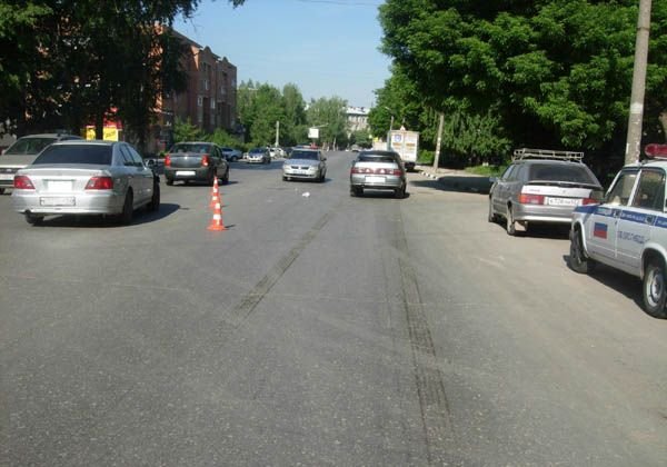 ГИБДД ищет очевидцев двух наездов на пешеходов в Рязани