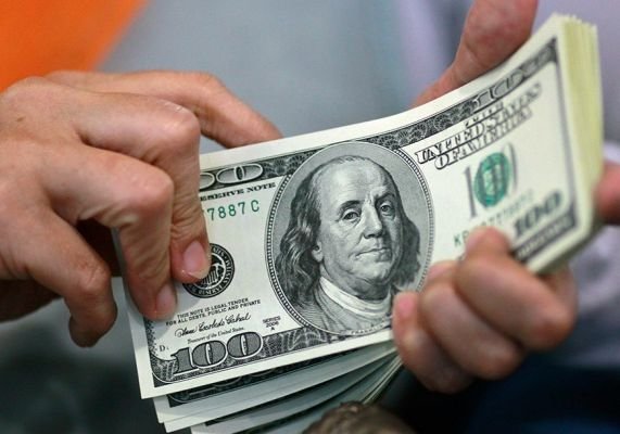 МЭР предсказало рост доллара до 78 рублей