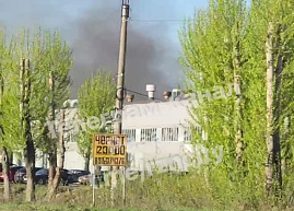 Пожар на территории рязанского завода попал на видео