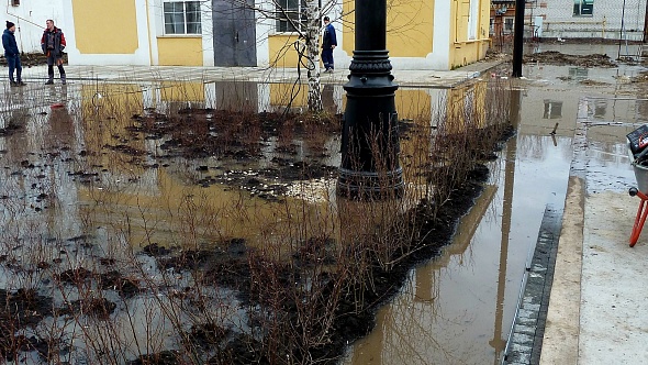 Рязань затопило торговый городок. Торговый городок Рязань затопило. Рязань торговый городок разлив. Затопление торгового городка в Рязани. Торговый городок Рязань новости.