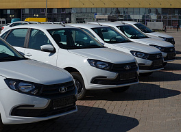 Автодилеры предупредили об обвале автомобильного рынка в России