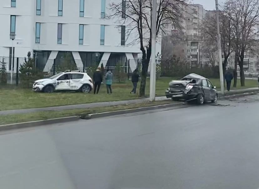 Пострадавшие в ДТП у Рязанского облсуда получили серьезные травмы