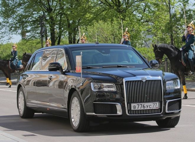 Путин впервые использовал новый российский автомобиль серии «Кортеж»