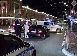 Полицейские поймали в центре Рязани пьяного водителя Mercedes